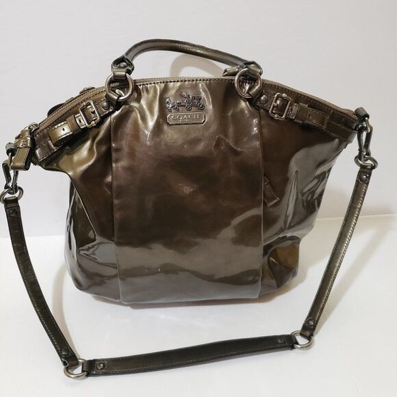 Coach 18627 Madison Pewter Patent Leather Lindsey - Picture 1 of 16
